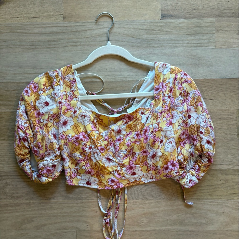 Francesca’s Crop Top